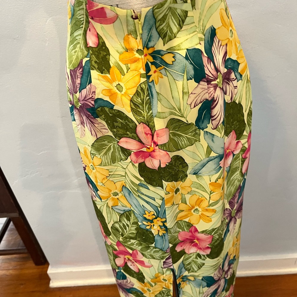 Maggy London Silk Dress Size 4 - Picture 5 of 9